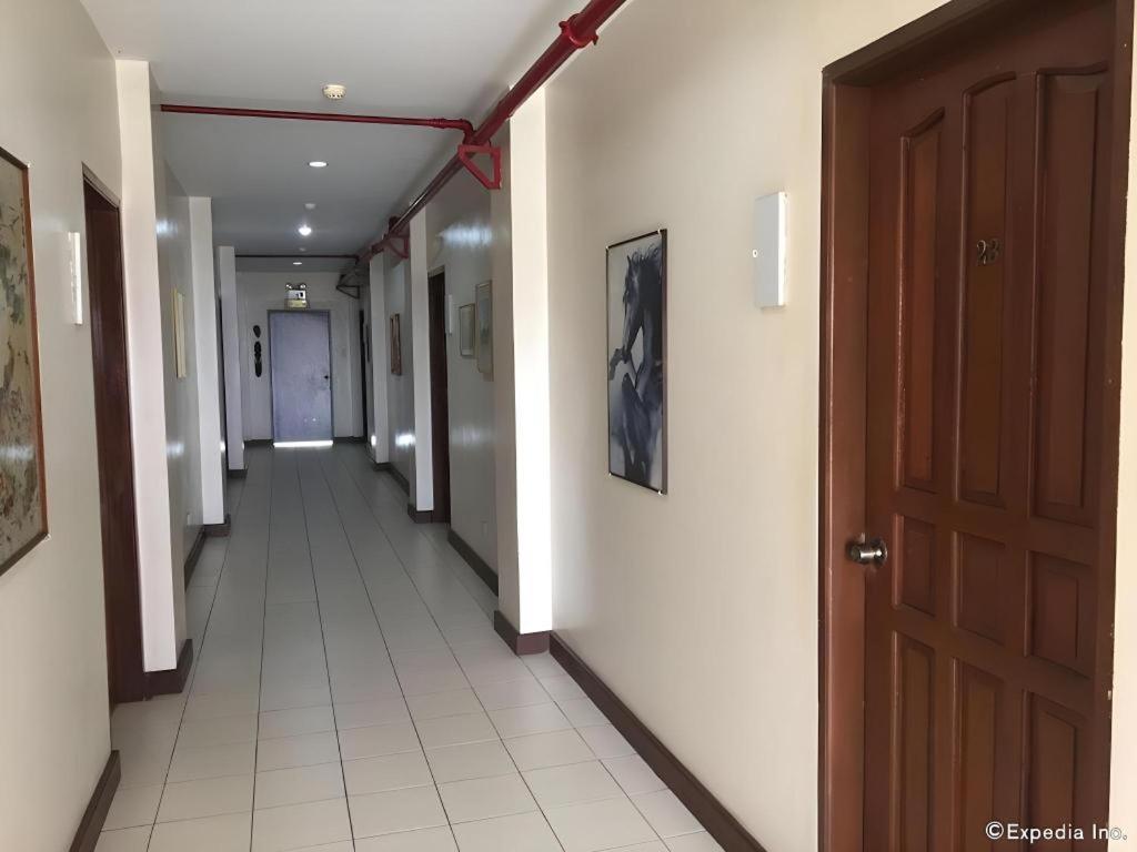 El Haciendero Private Hotel Iloilo City Ngoại thất bức ảnh
