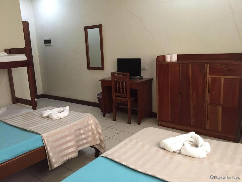 El Haciendero Private Hotel Iloilo City Ngoại thất bức ảnh
