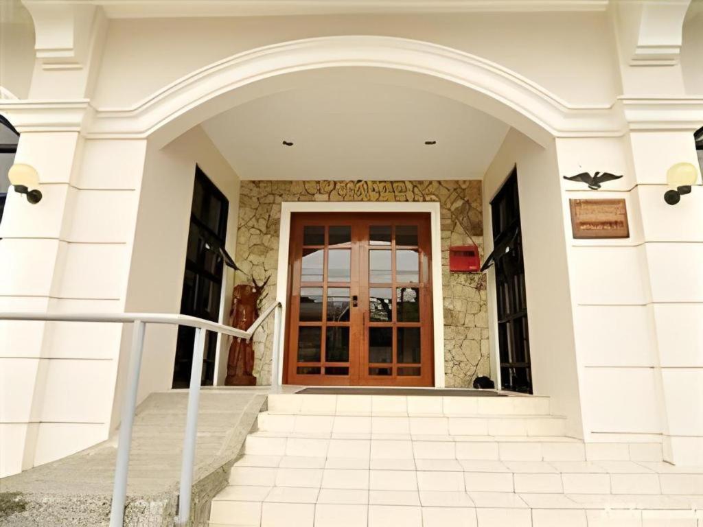 El Haciendero Private Hotel Iloilo City Ngoại thất bức ảnh