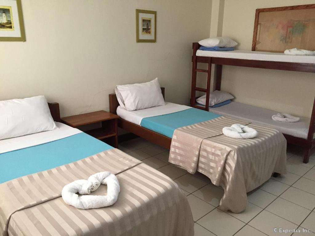 El Haciendero Private Hotel Iloilo City Ngoại thất bức ảnh