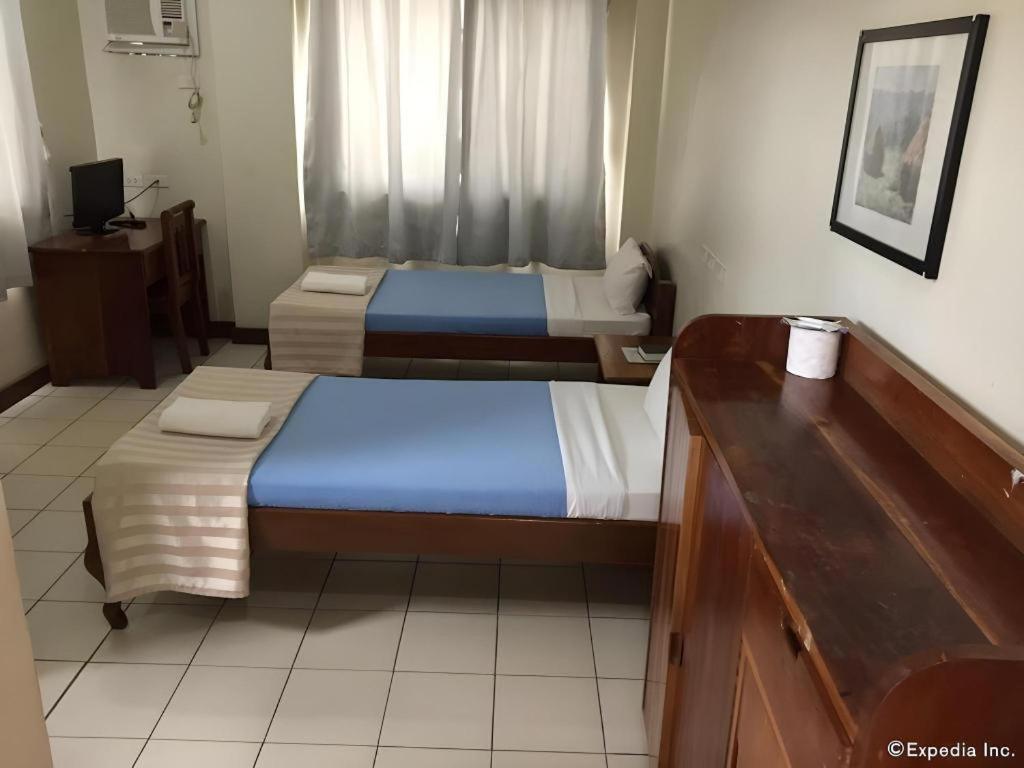 El Haciendero Private Hotel Iloilo City Ngoại thất bức ảnh