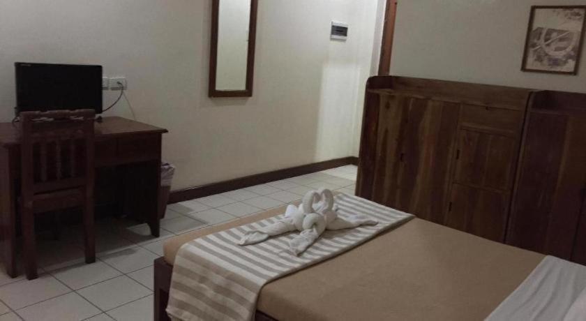 El Haciendero Private Hotel Iloilo City Ngoại thất bức ảnh