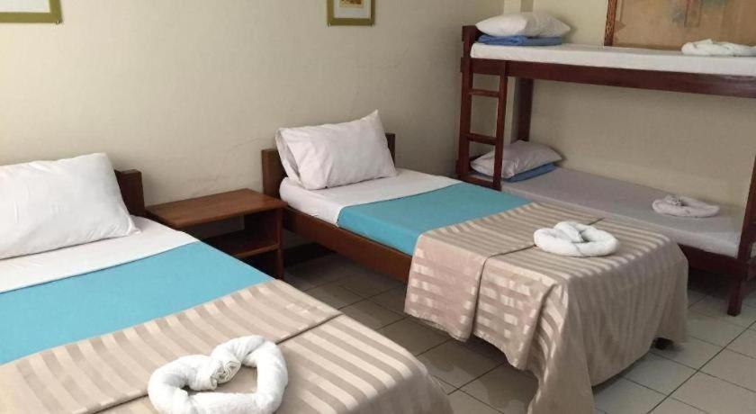 El Haciendero Private Hotel Iloilo City Ngoại thất bức ảnh
