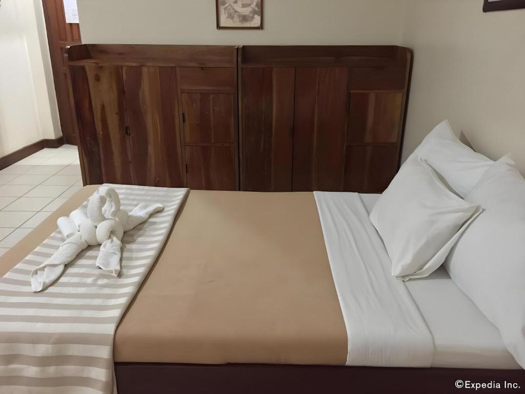 El Haciendero Private Hotel Iloilo City Ngoại thất bức ảnh